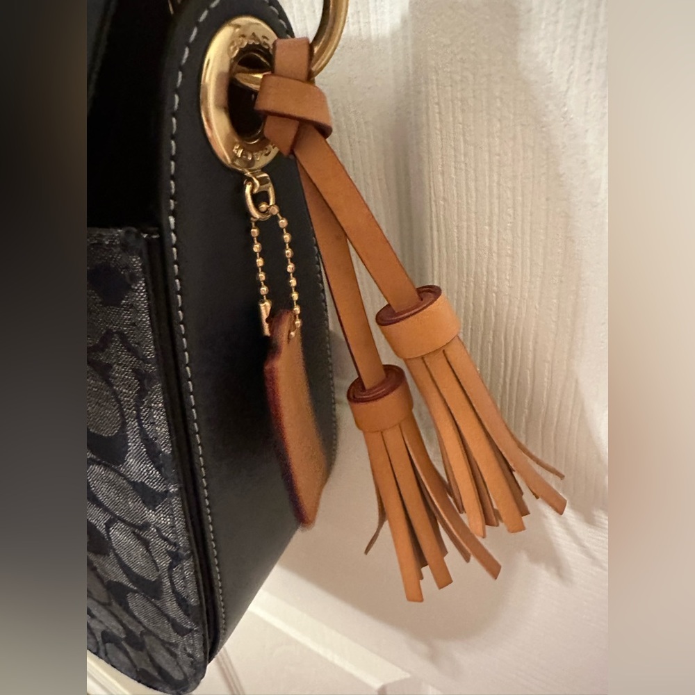 Coach Navy and Tan Signature Crossbody Bag - Picture 5 of 7